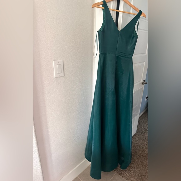 Beautiful emerald green high low dress! - Picture 3 of 4